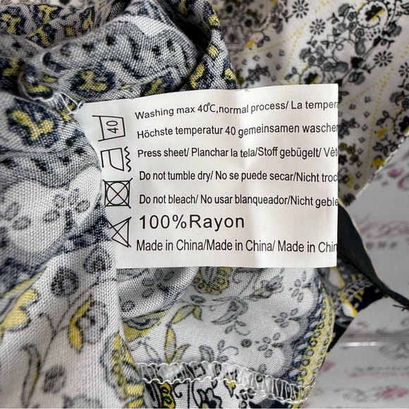 HT dress, or long top Paisley flowers, Elegant Black and White Patterned Tunic - Picture 11 of 12